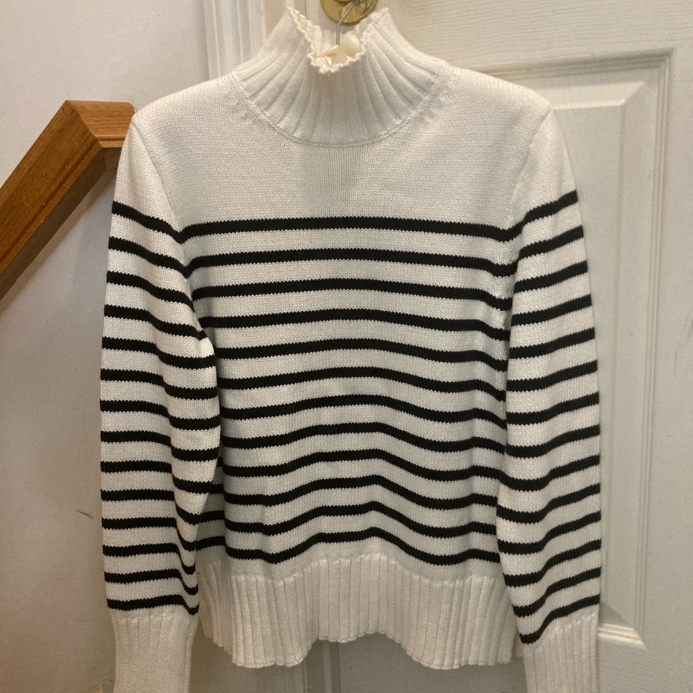 NWT J. Crew Cotton Turtleneck Sweater in Black & White Stripe - Size M -  CE701